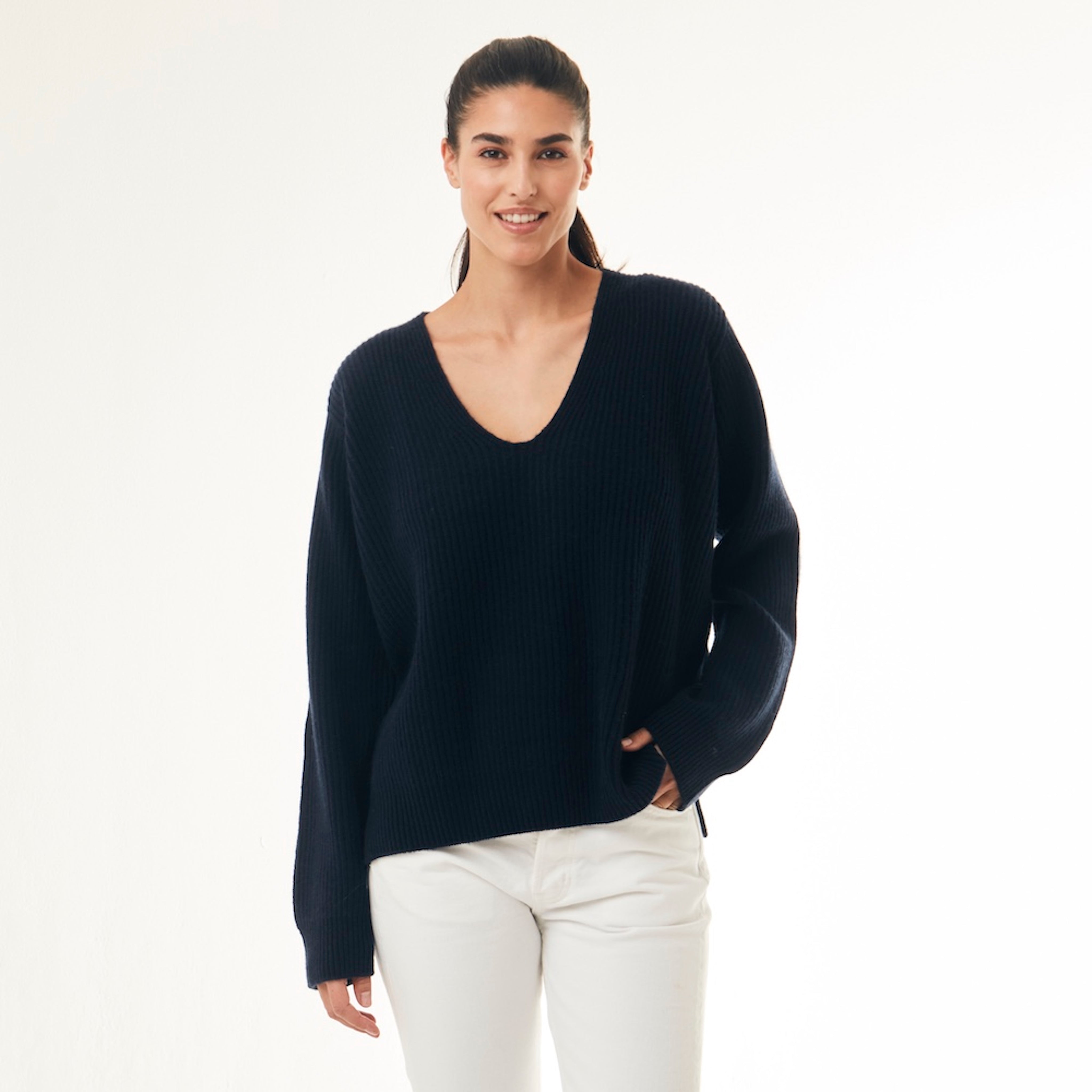 BOYA-CHARA v-neck rib sweater