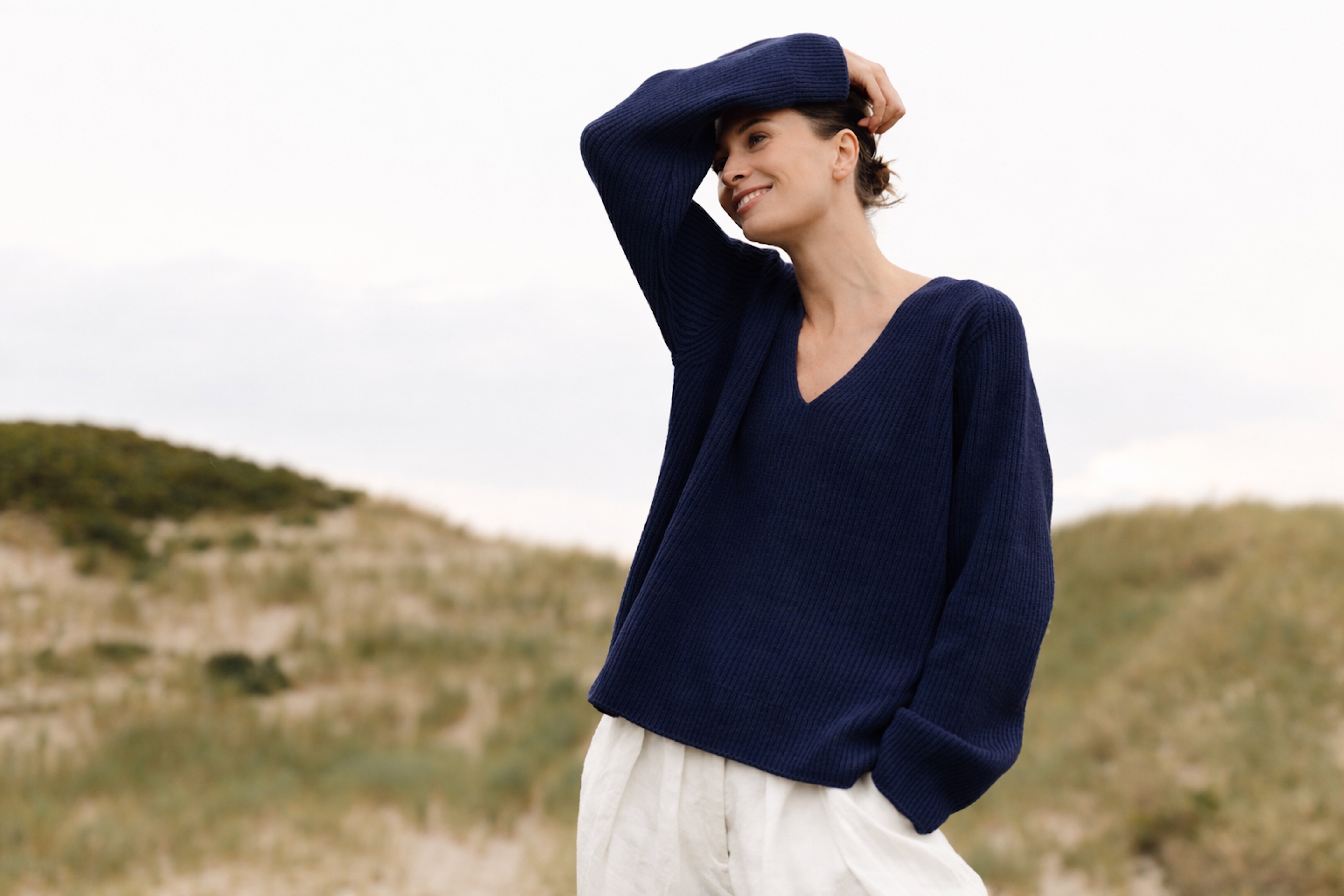 BOYA-CHARA v-neck rib sweater